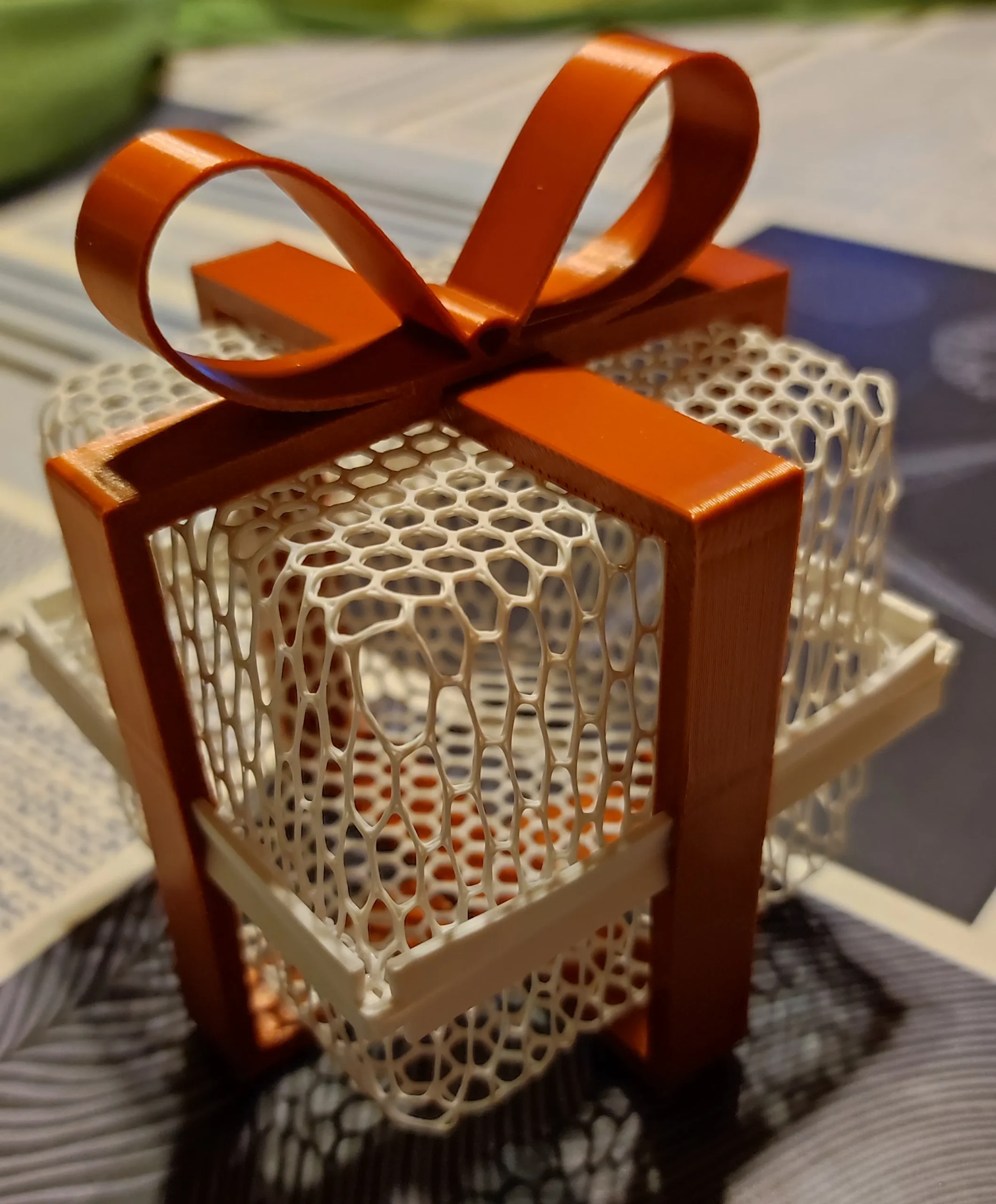 Caja de regalo termoformada con lazo - Imagen 2